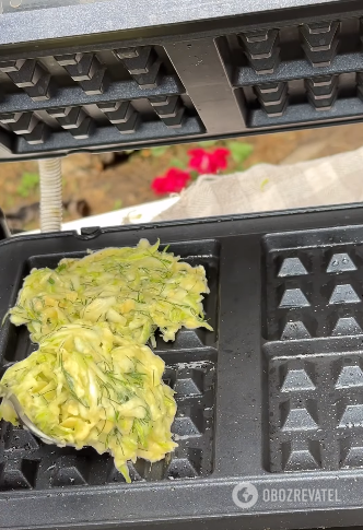 Zucchini waffles with cheese: cooking a versatile summer dish