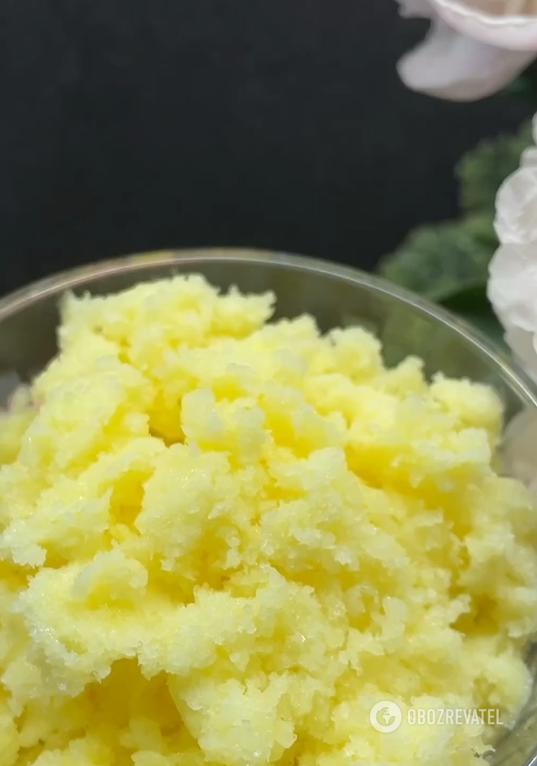 Healthy and delicious sugar-free ice cream with three ingredients: how to make it