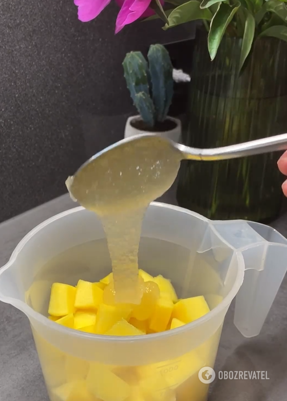 Healthy and delicious sugar-free ice cream with three ingredients: how to make it