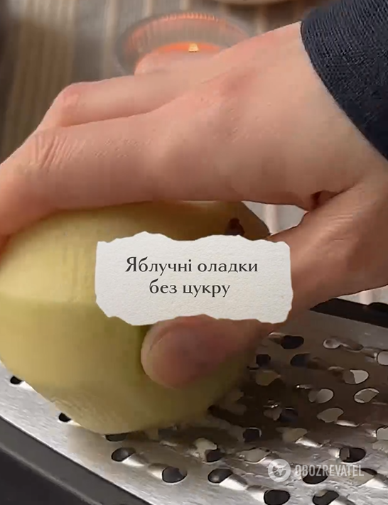 Healthy apple pancakes on yogurt: the dough is very fluffy and does not spread