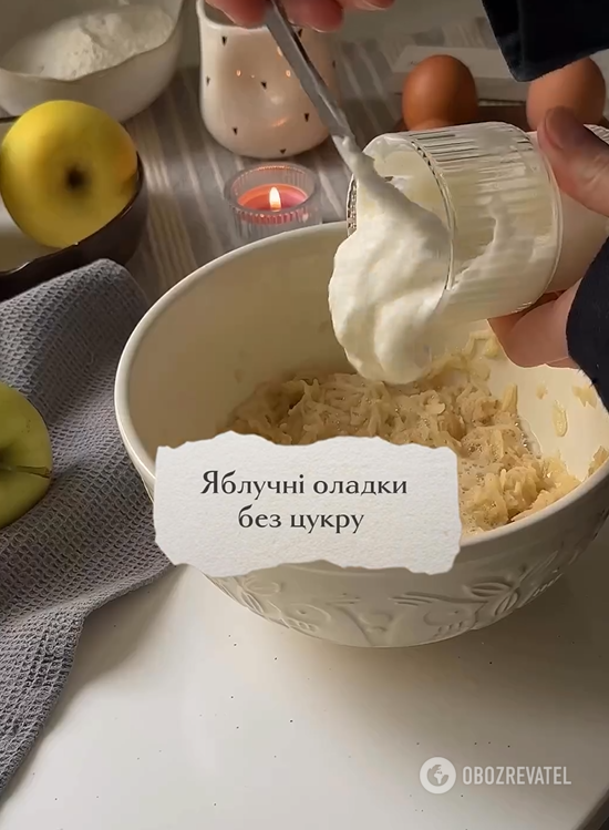 Healthy apple pancakes on yogurt: the dough is very fluffy and does not spread