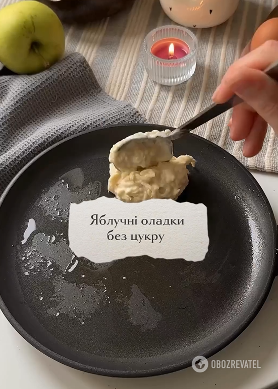 Healthy apple pancakes on yogurt: the dough is very fluffy and does not spread