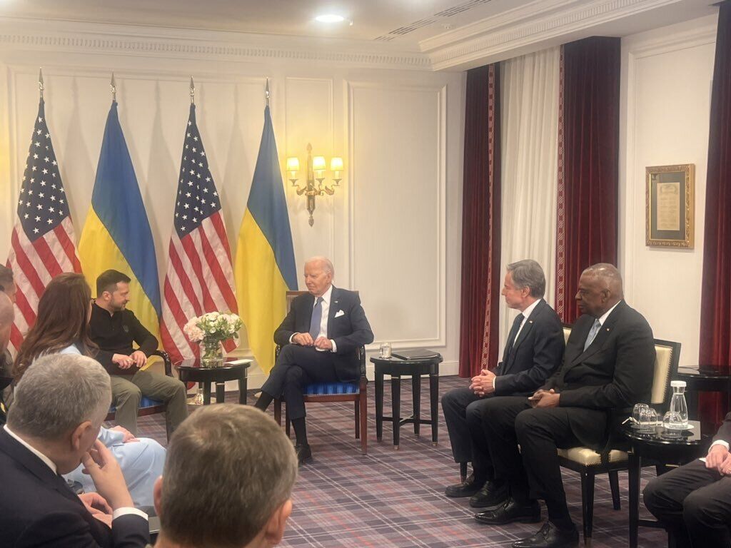 Biden meets with Zelenskyy and announces a new $225 million arms package for Ukraine: what will it include