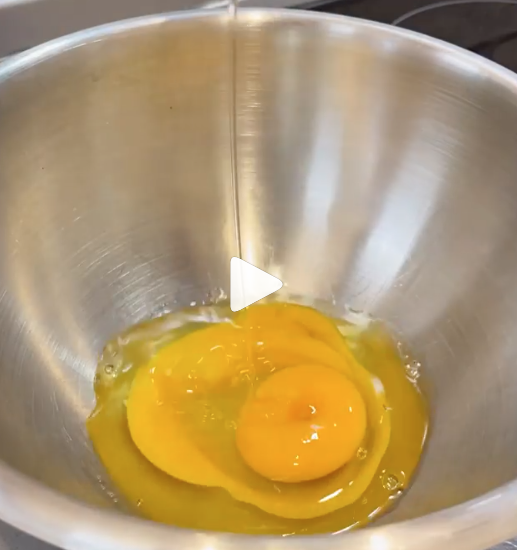 Eggs with sugar