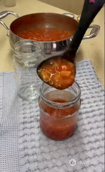 Tomatoes in their own juice: how to pickle for the winter
