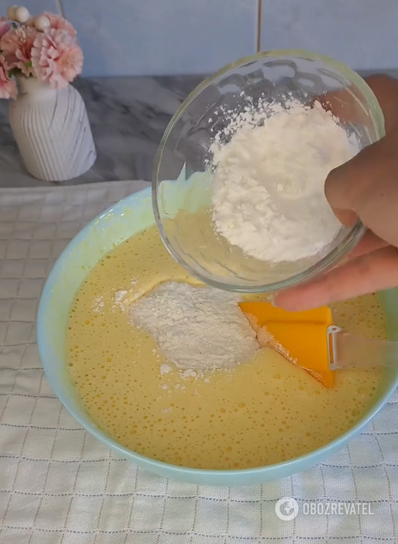Sponge cake that will rise and be fluffy: how to prepare the dough correctly