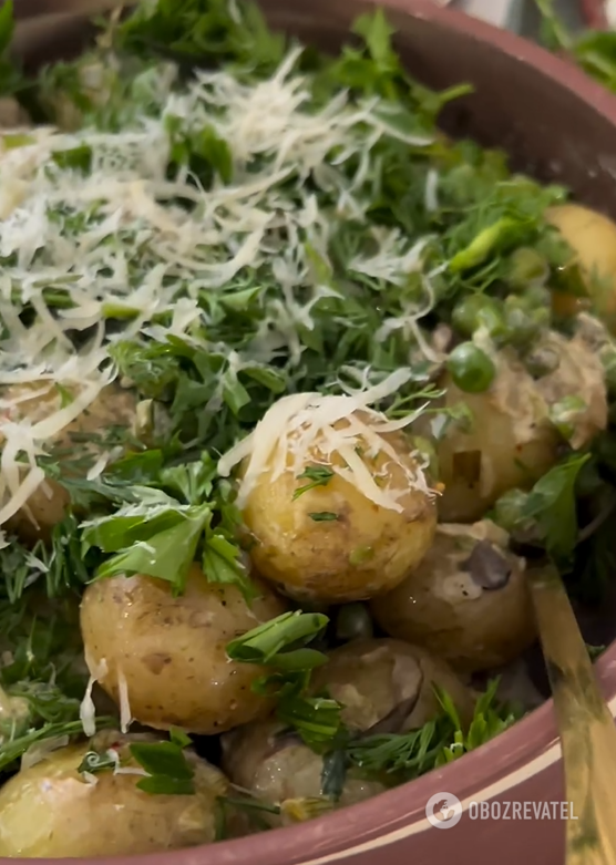 What to cook new potatoes with: not only herbs and butter