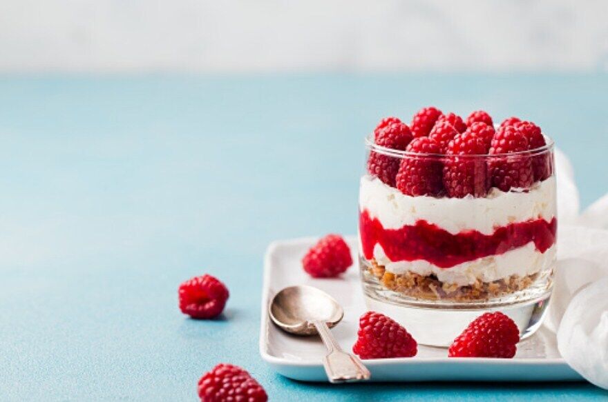 Raspberry trifle with sponge cake