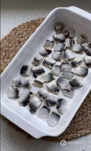 Herring under a white fur coat: how to make a familiar salad in a new way