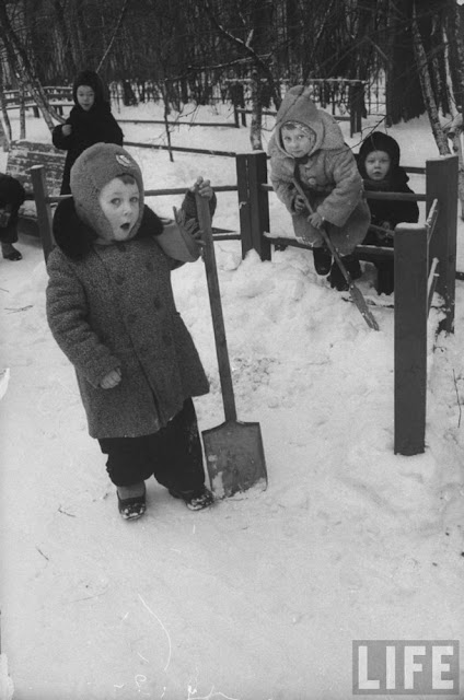 Children who did not know the word happiness: what a real childhood in the USSR was like. Photo