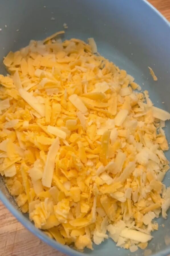 Shredded cheese for a dish
