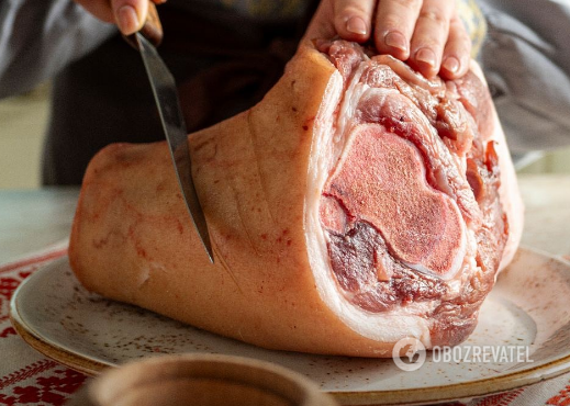 Donbas-style pork knuckle: how to cook to make the meat tender inside and crispy outside