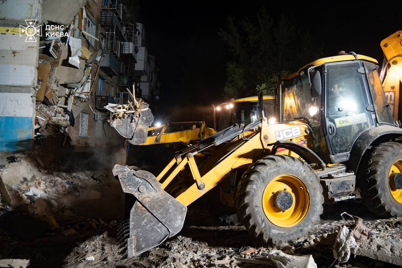 Rosyjski zmasowany atak rakietowy na Kijów zabił 33 osoby - Kliczko