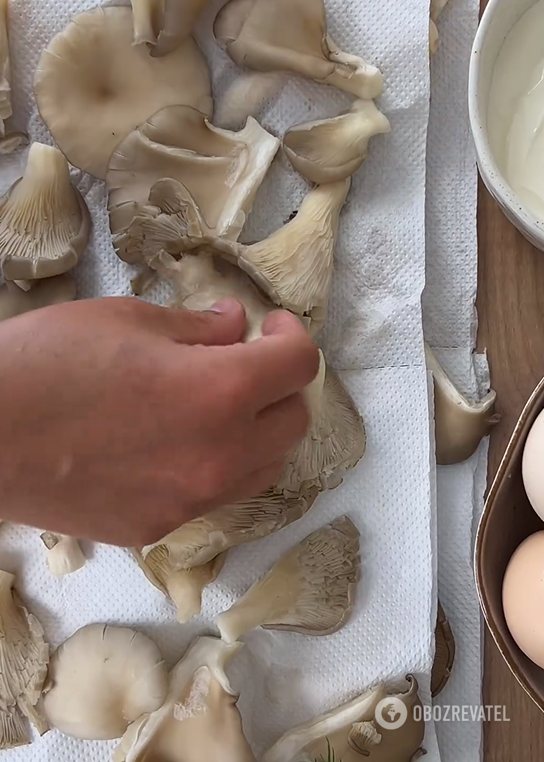 Fried oyster mushrooms in kvass batter: the most delicious way to prepare popular fungi