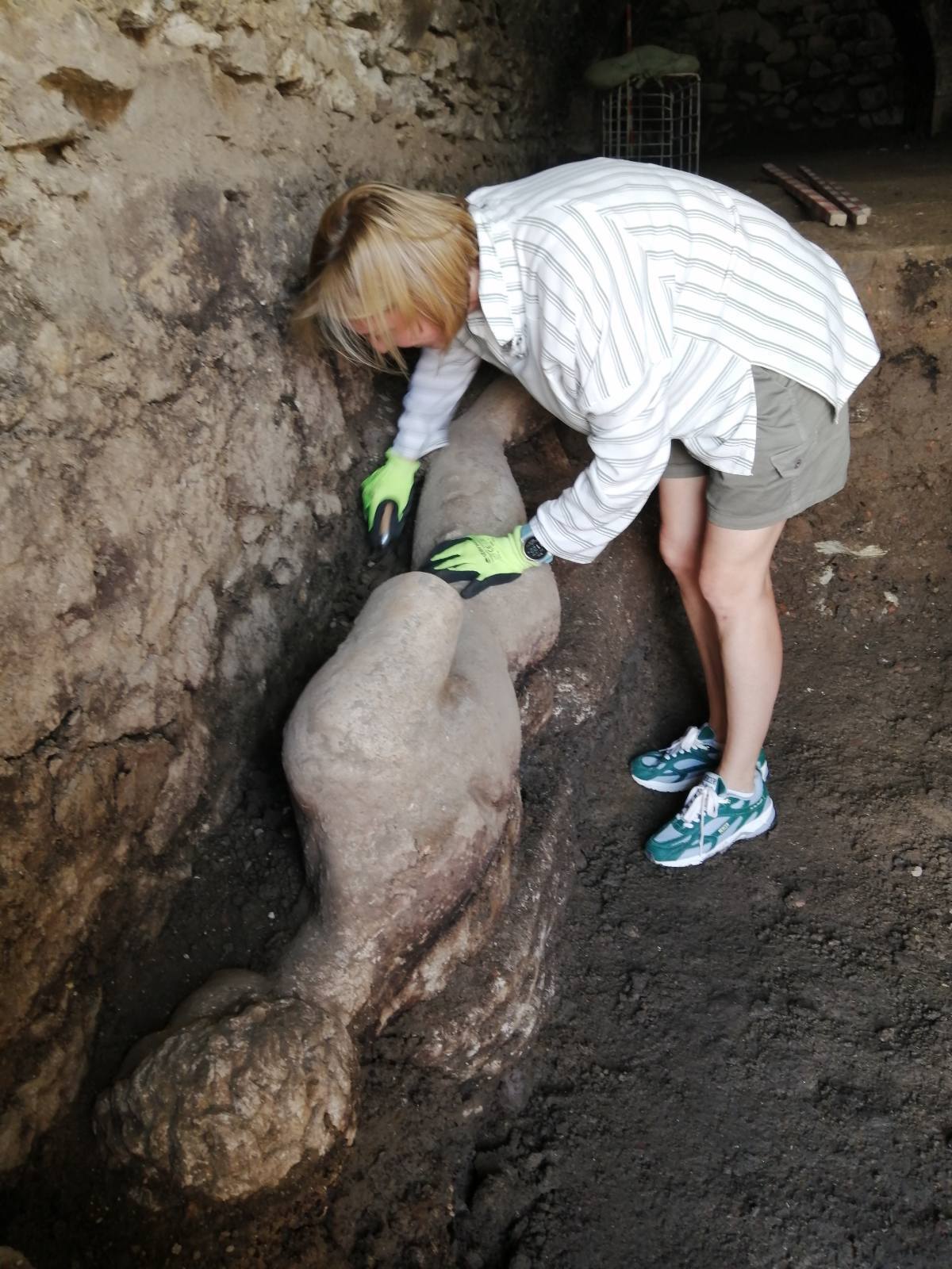 A statue of the god Hermes was found in a sewer in Bulgaria. Photo