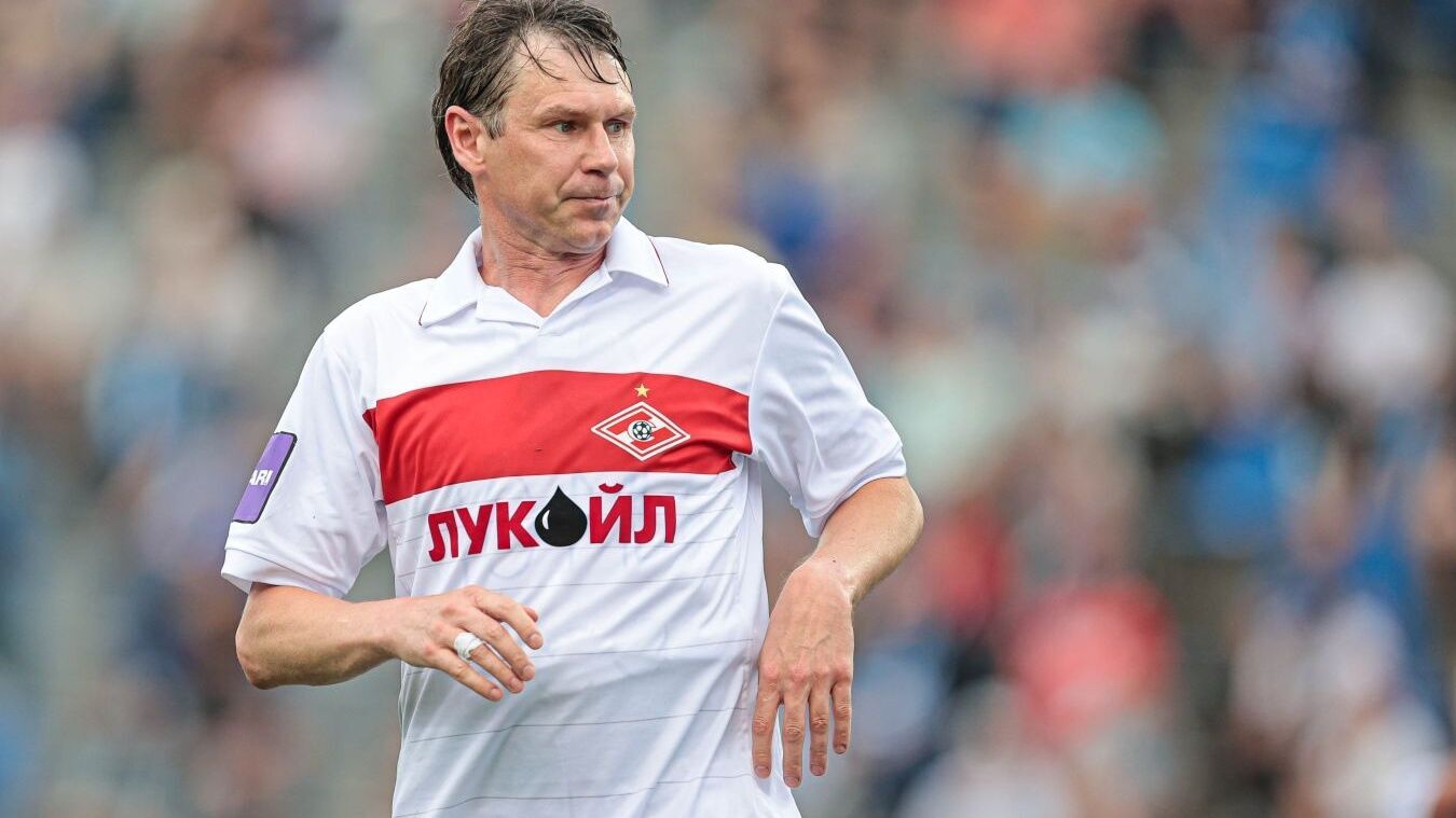 Russian football legend complains that ''the whole of Europe is at war against Russia''