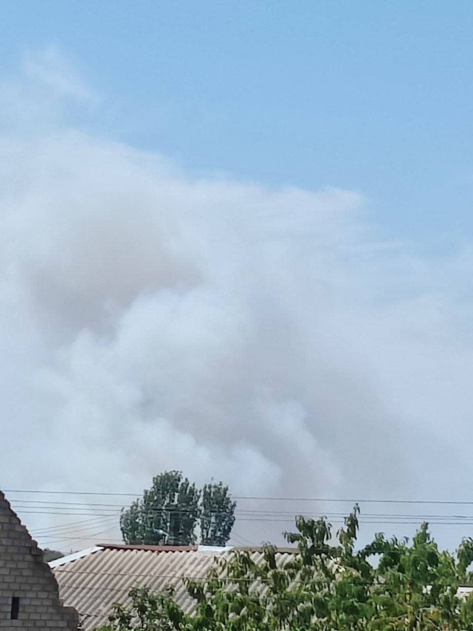 Explosions in occupied Mariupol: reports of an arrival near the airport. Photos and video