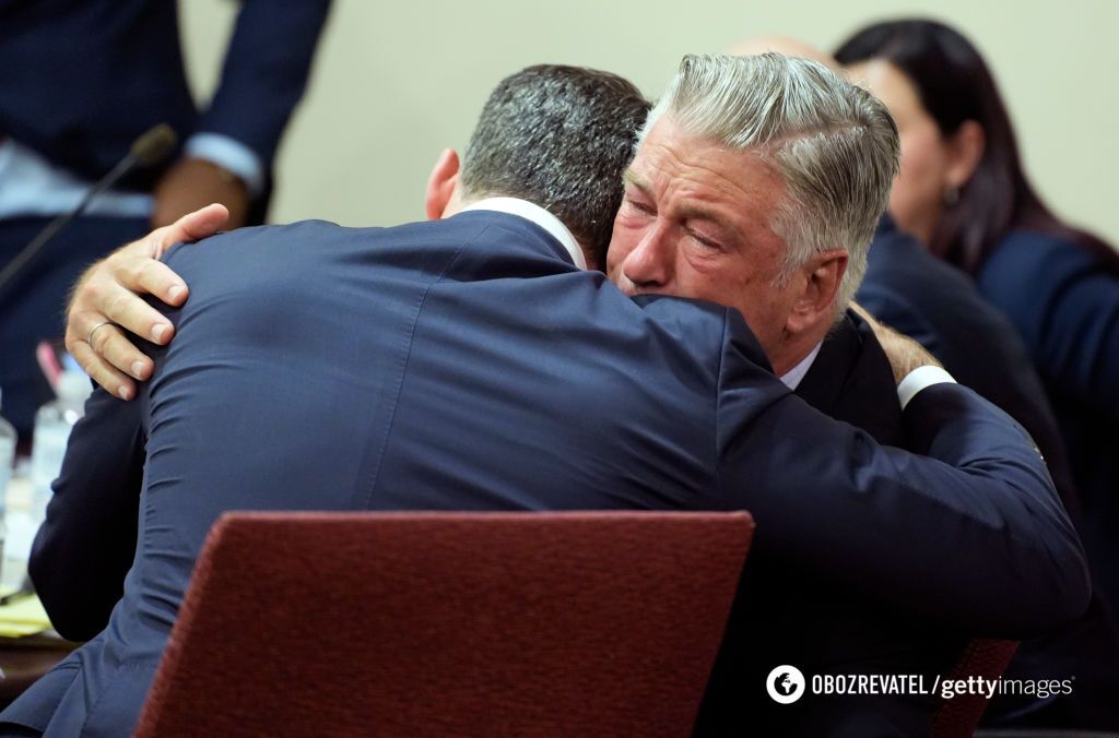 Alec Baldwin cleared of charges in Halyna Hutchins murder case: the actor burst into tears after court's ruling