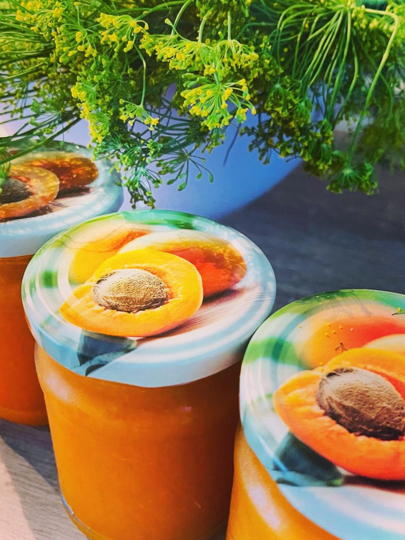 Ready-made apricot jam.