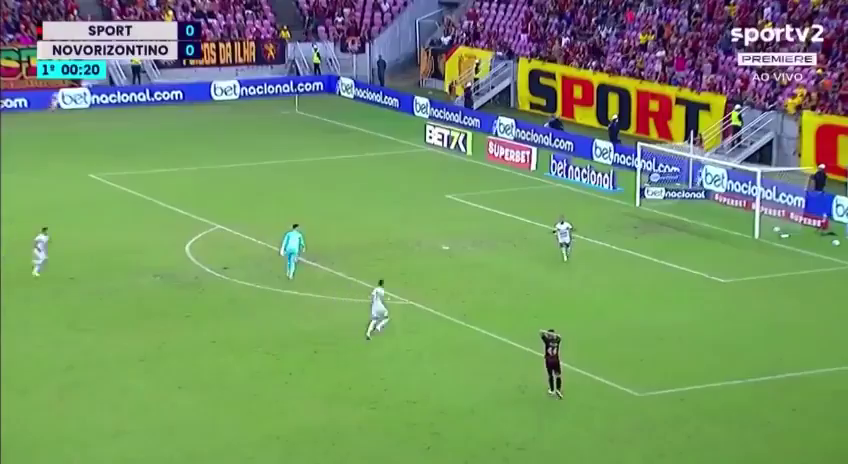 In the Brazilian championship, players scored a goal without ever touching the ball. Video