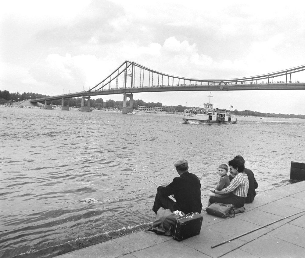 The web shows how Kyiv looked in the pictures of the Hungarian photographer in 1965. Archival photos