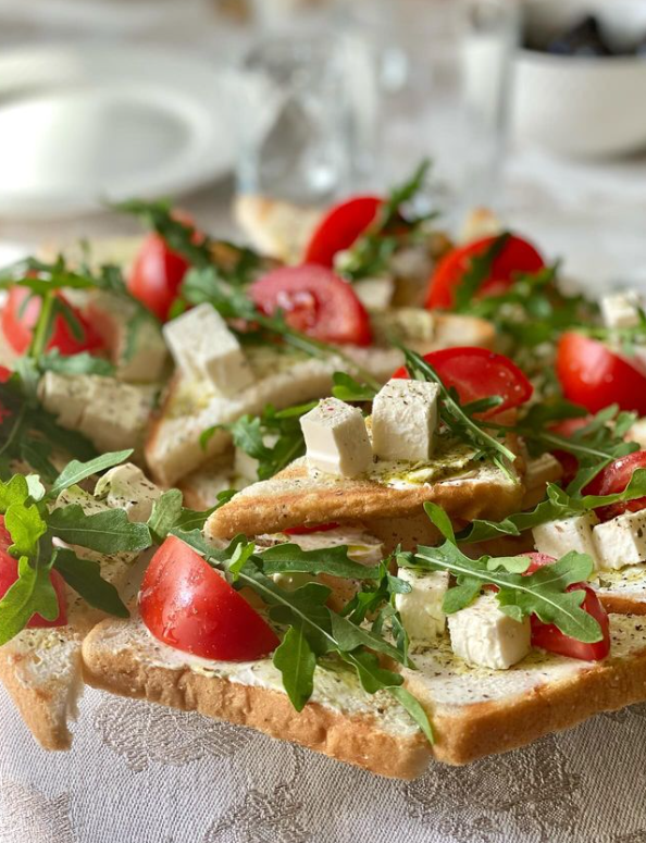 Instead of usual sandwiches: summer bruschetta with cheese and vegetables