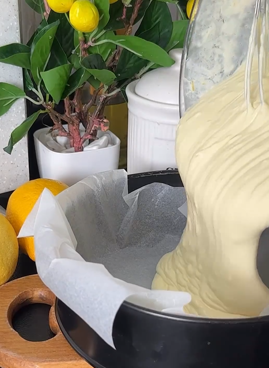 Refreshing lemon cheesecake with caramel: how to prepare 