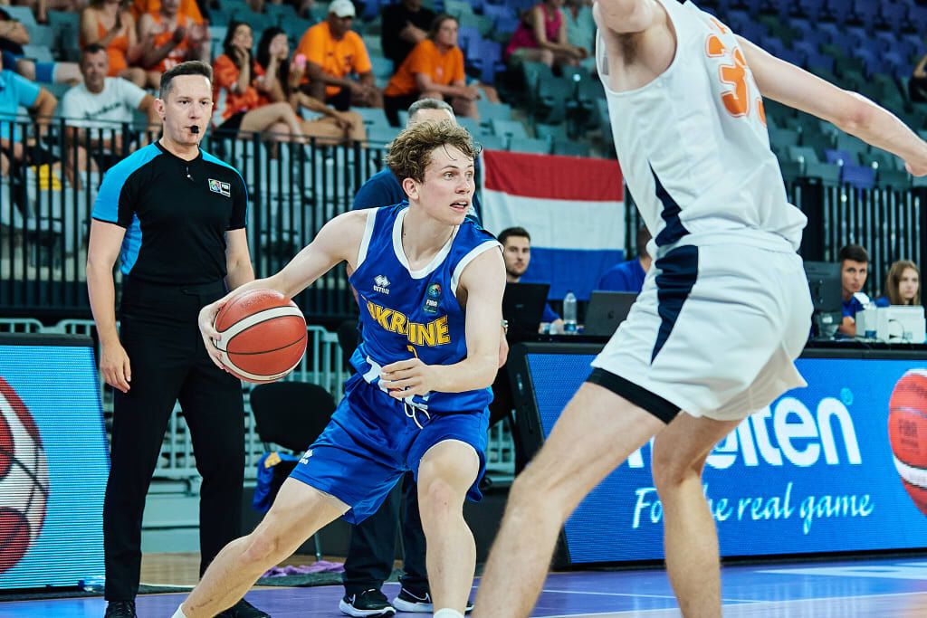 Ukraine wins EuroBasket U-20 semifinals to advance to Division A