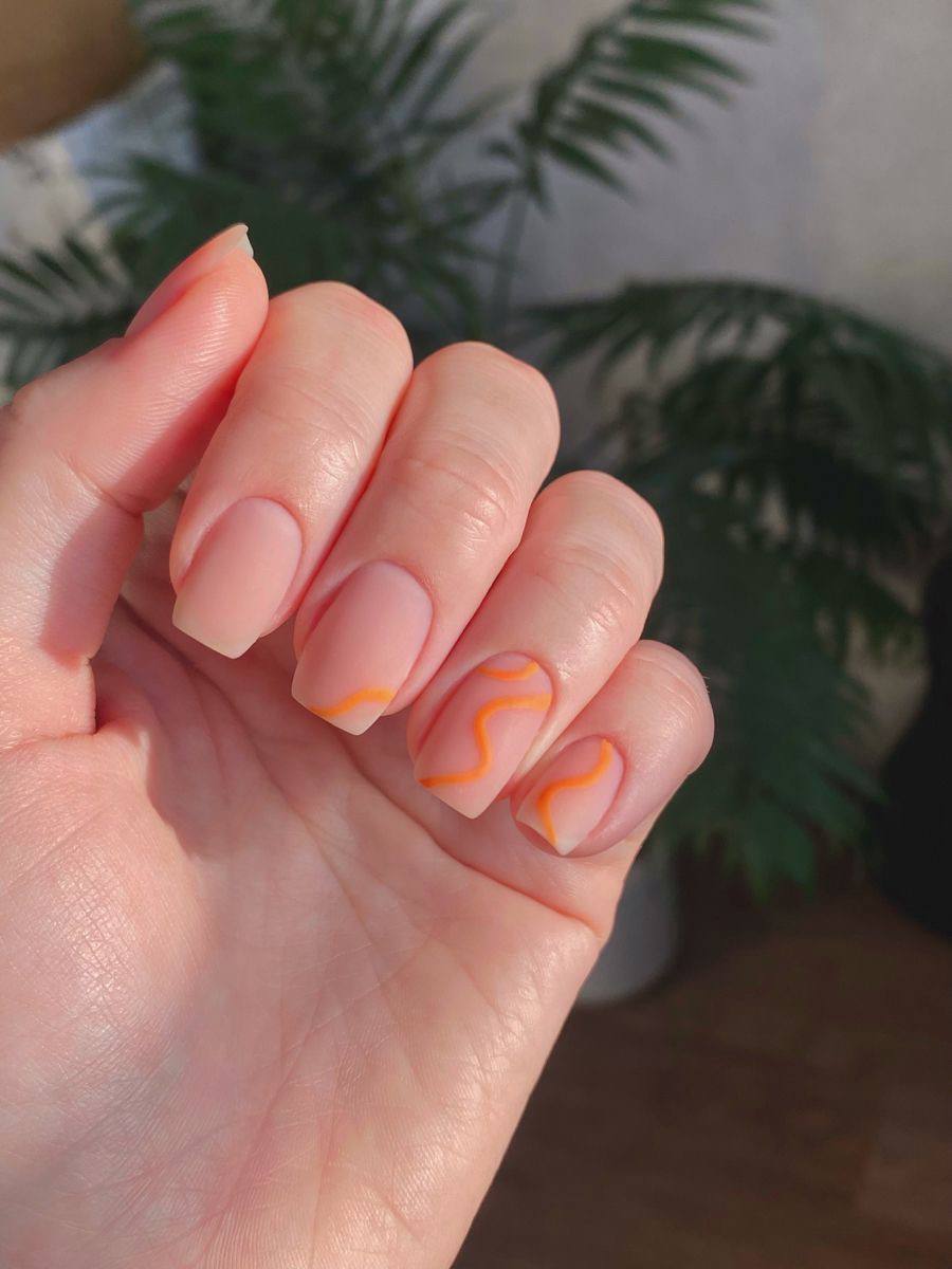 Forget about pink: 7 stylish and trendy peach manicure ideas for 2024