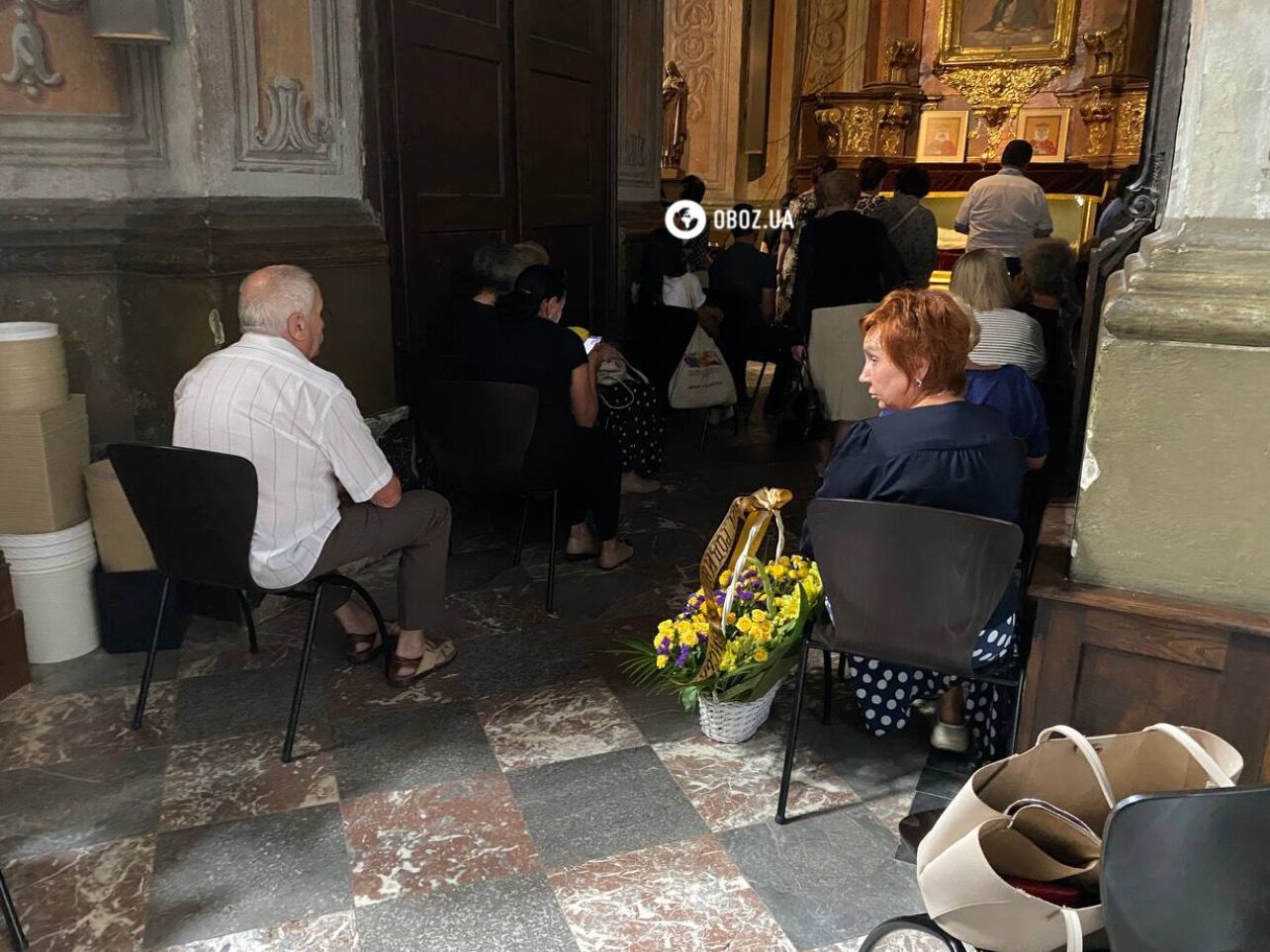 Hundreds of people came: the funeral of Farion is taking place in Lviv, the military are among those present. Photos and video