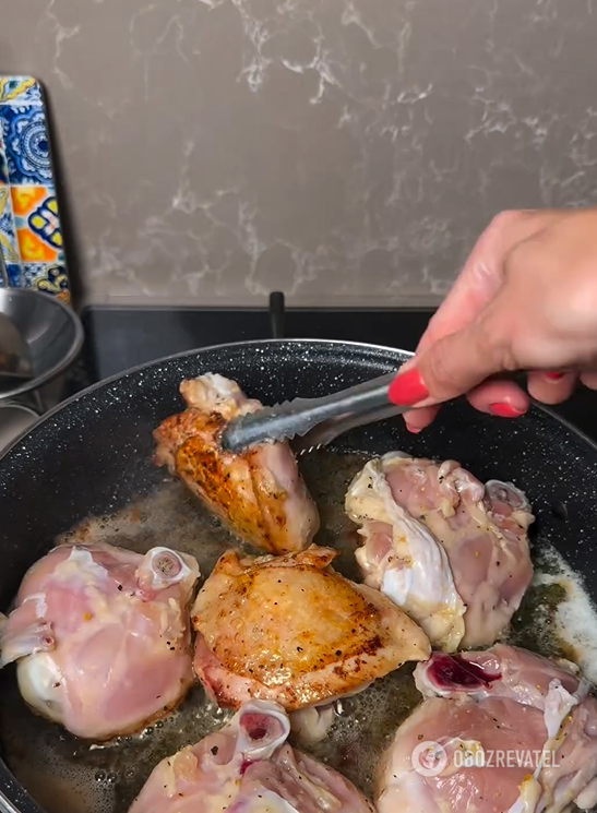 You haven't cooked chicken like this before: how to make diet meat juicy for lunch