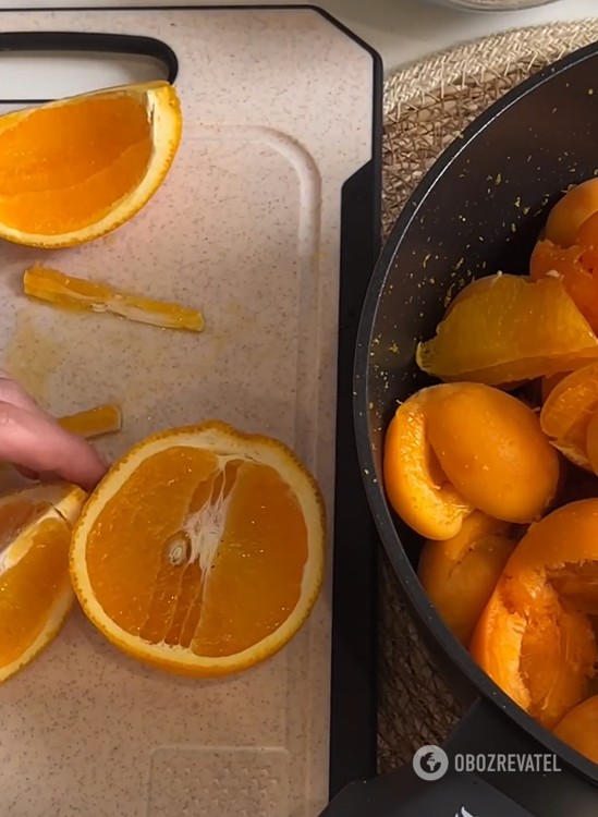 The most delicious apricot jam with orange: very quick to prepare