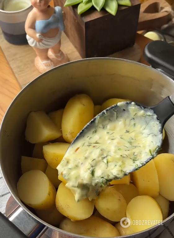 Delicious even the next day: how to cook new potatoes in a creamy sauce