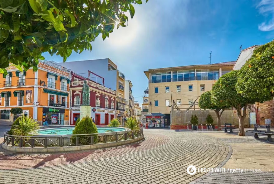 The Spanish city on the border with Portugal has retained its historical charm: there are almost no tourists there