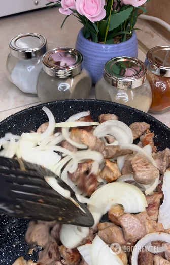 What to stew cabbage with to make it the main star on the table: two ingredients that completely change its taste