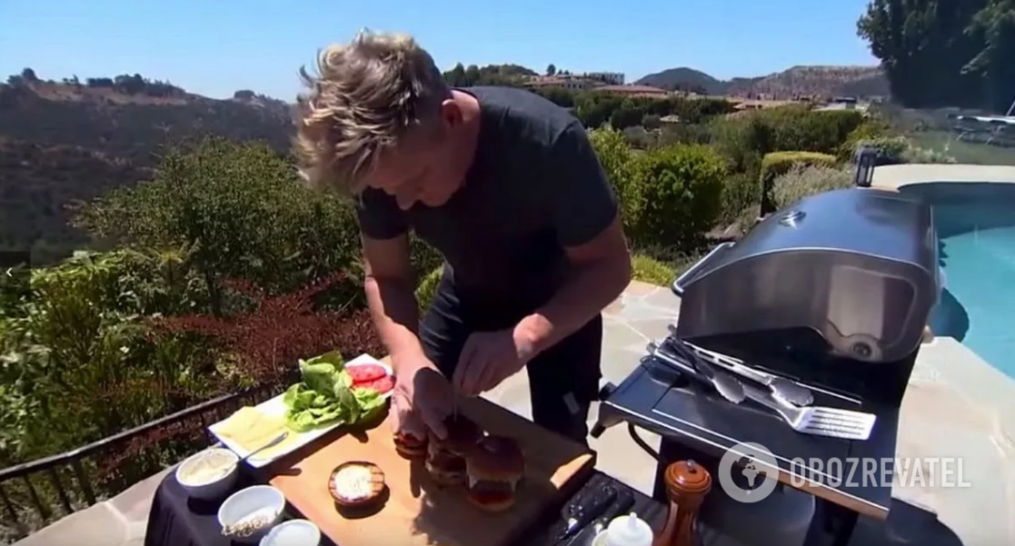 Gordon Ramsay's five secrets for making the perfect burger: it's all about the secret ingredient