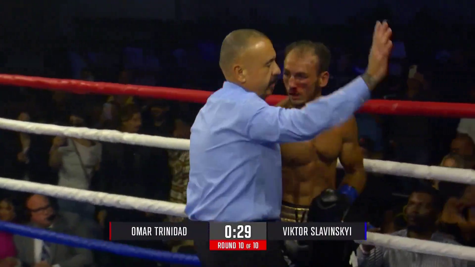 The Ukrainian champion boxer was knocked out in the title fight. Video