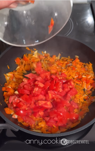 Tender zucchini stew: reviving childhood recipe