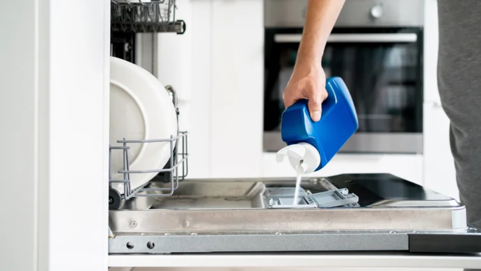 How to get rid of rust inside the dishwasher: an easy way