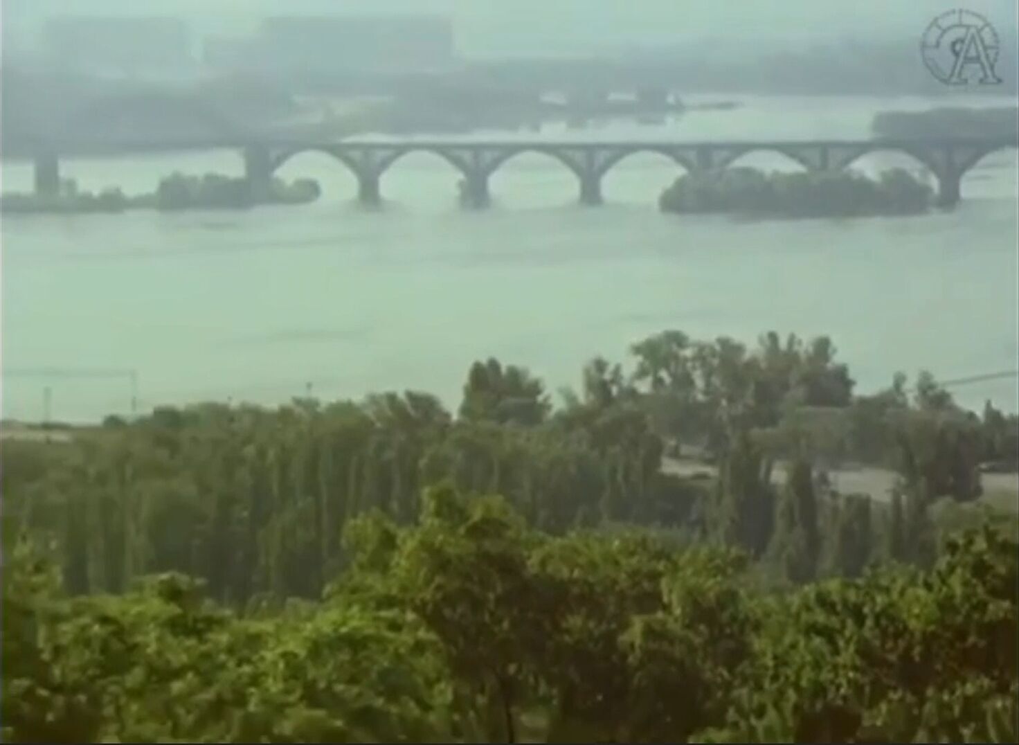 The web shows how Kyiv looked like in newsreels of 1994. Video