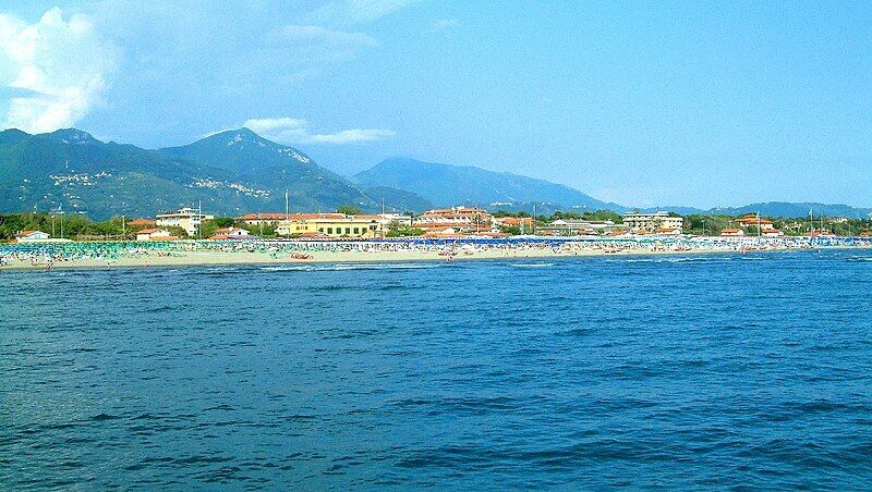 Beach paradise in Italy: the seaside town will be an ideal destination for food and music lovers