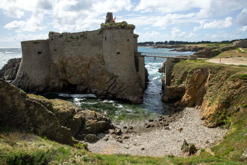 Like Mallorca, but without tourists: an island off the coast of France promises a relaxing vacation