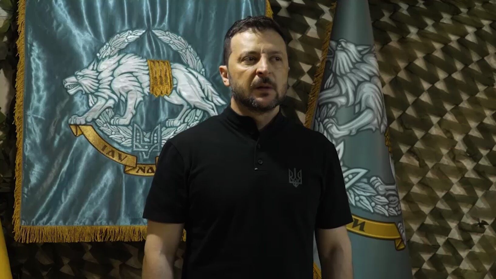 Zelenskyy visits the forward command post of the Special Operations Forces in Kharkiv region and presents awards. Video