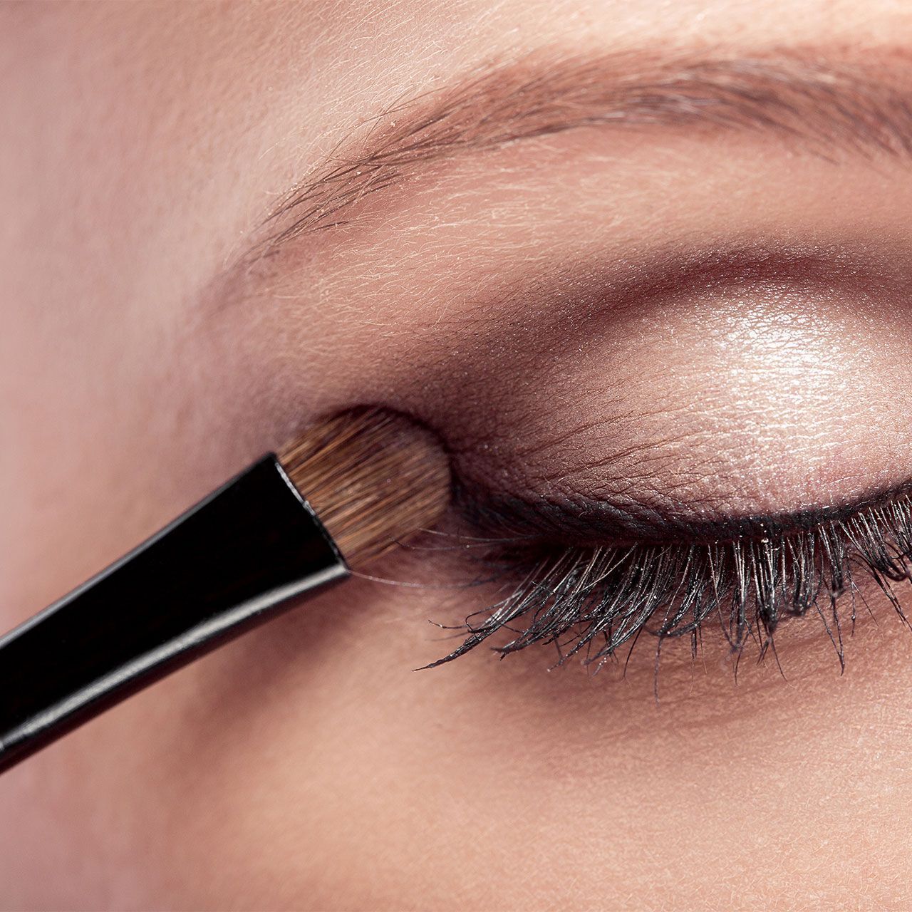 How to do eye makeup after 50: tips from professionals