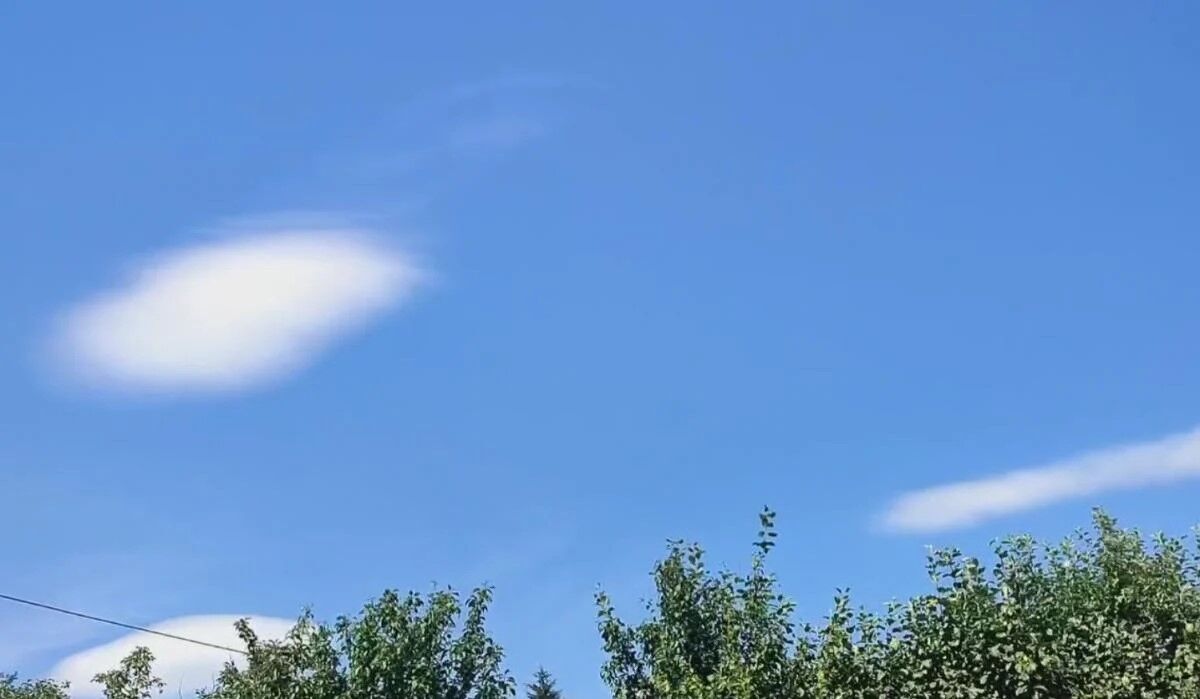 UFO-like clouds: an interesting natural phenomenon was spotted in the sky over Ukraine. Photo