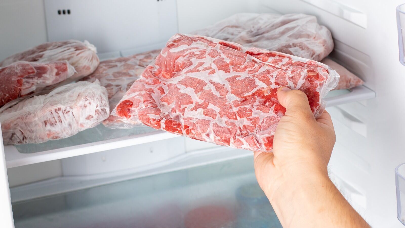 Jakiego mięsa nie należy zamrażać: istnieje kilka ważnych niuansów