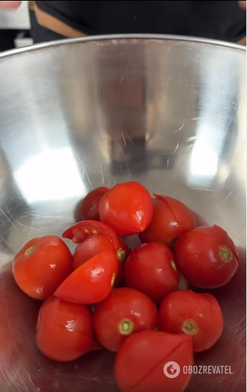 How to pickle tomatoes quickly: you can eat in a few hours
