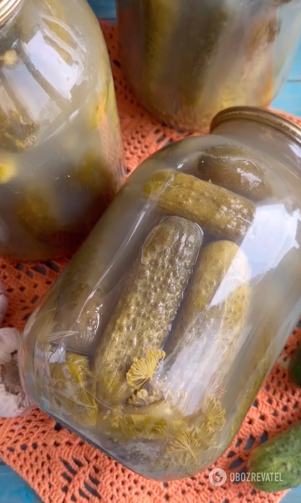 How to cook delicious pickled cucumbers