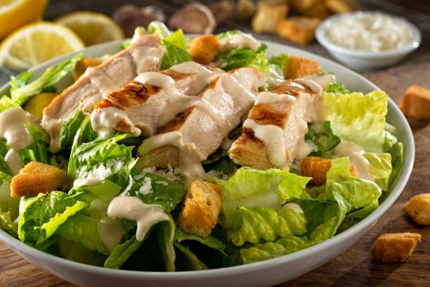 Salad with croutons and tomatoes