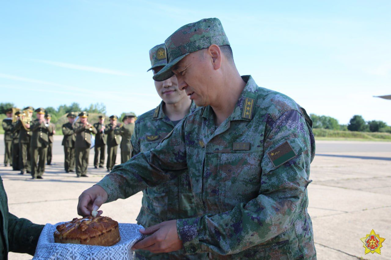 Chinese military arrived in Belarus: what is happening. Photo